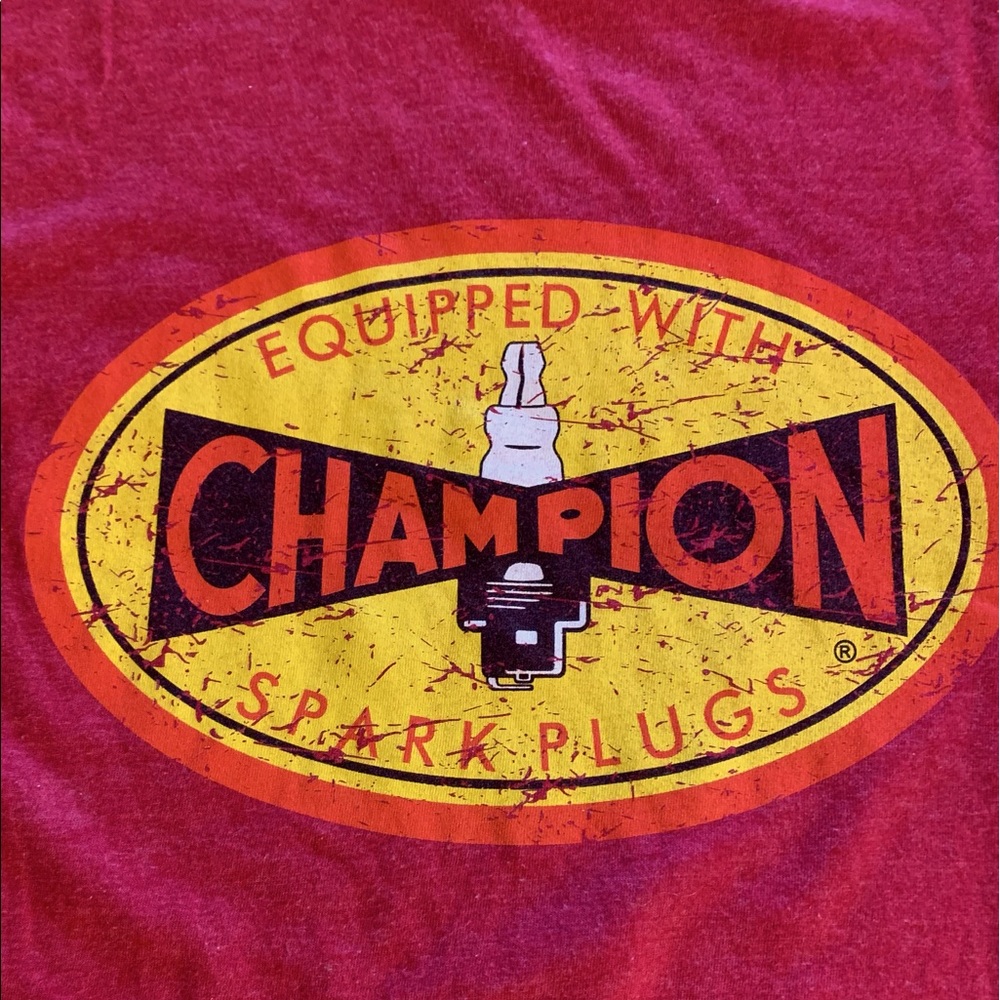 Men’s Vintage Inspired Novelty T-Shirt, size XL Champion Spark Plugs, Red Fade